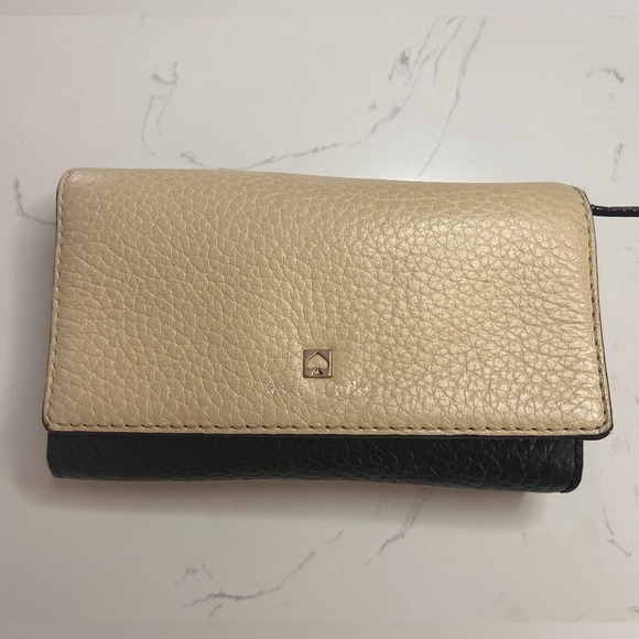 kate spade Handbags - Kate Spade Wallet- Preloved